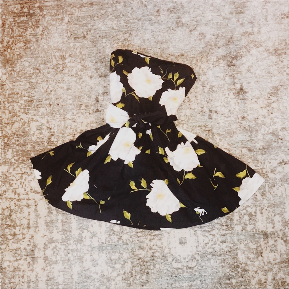 NWOT A&F Strapless Peony Dress